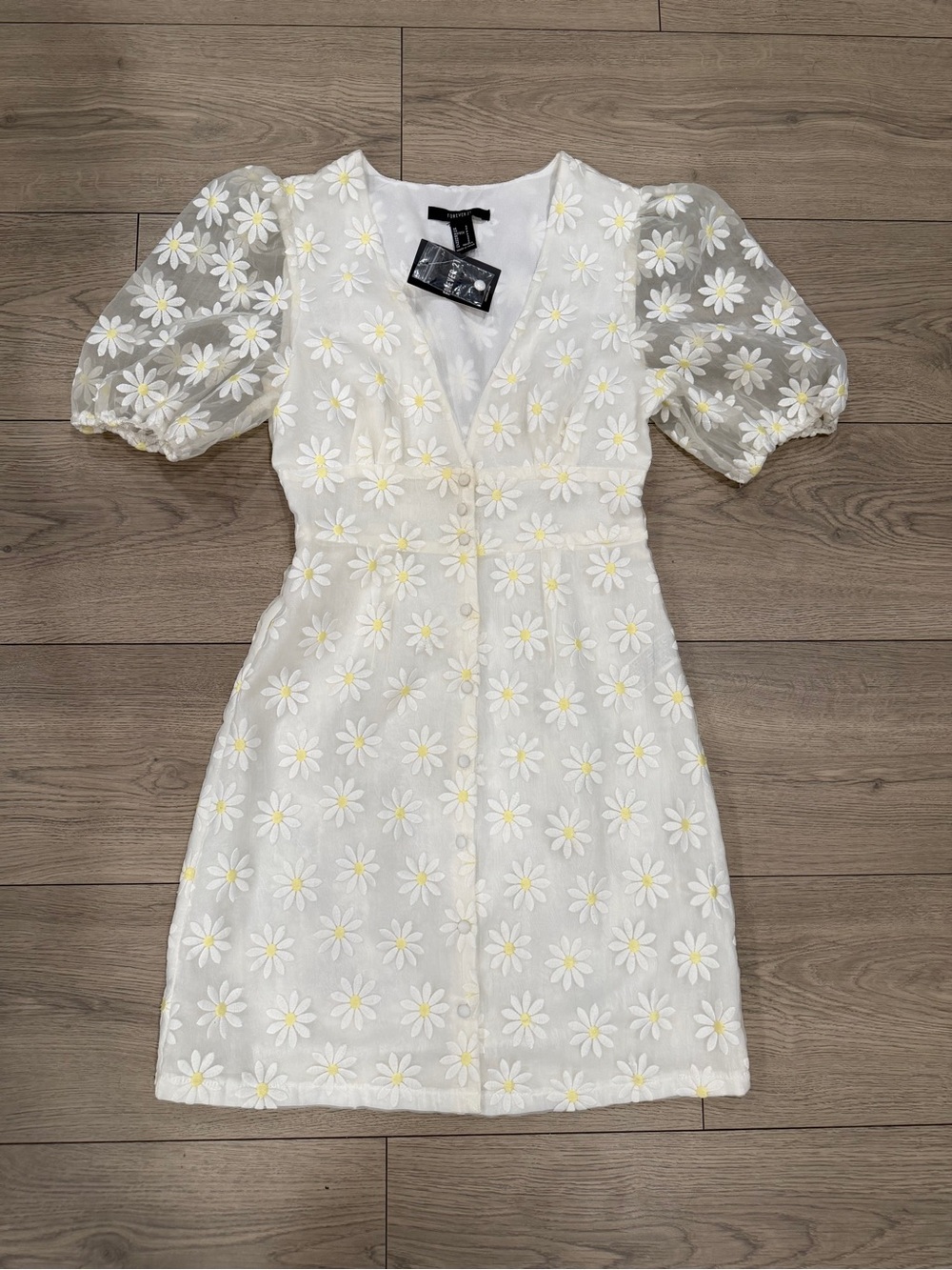 Forever 21 White Daisy Embroidered V-Neck Mini Dress